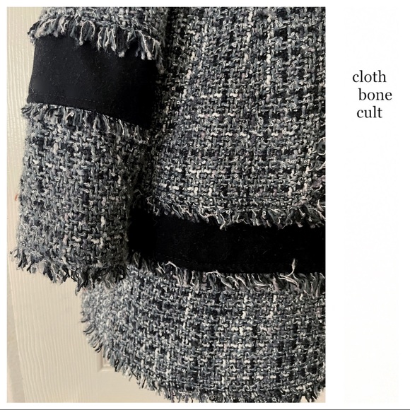 GUESS Woven Black & White Hooded COAT (EUC) - Picture 5 of 16